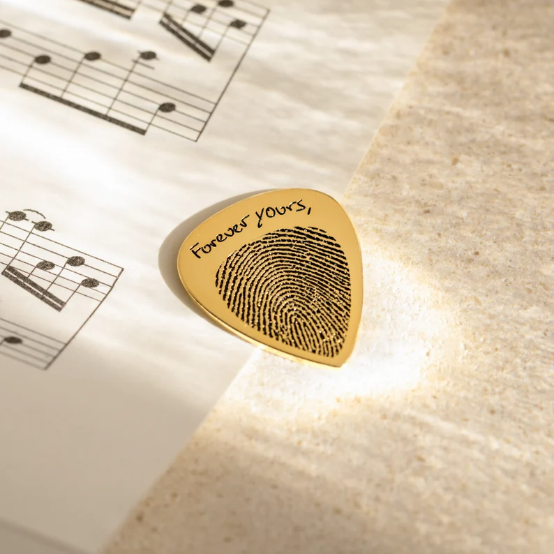HenryCustoms Actual Fingerprint Engraved Guitar Pick