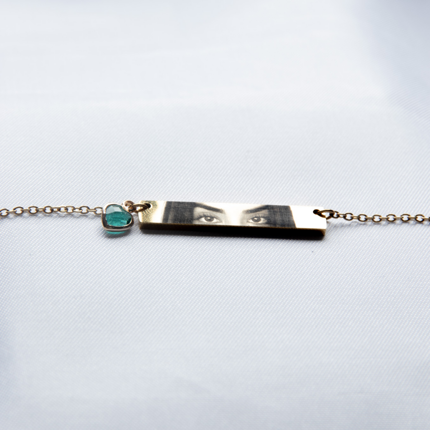 HenryCustoms In your eyes bracelet