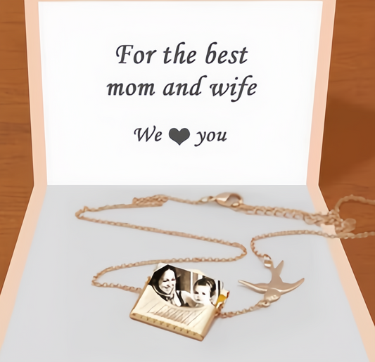 HenryCustoms Memorial Photo Frame Engraved Message Necklace